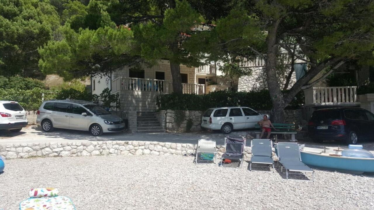 Apartments By The Sea Brela, Makarska - 11821 エクステリア 写真